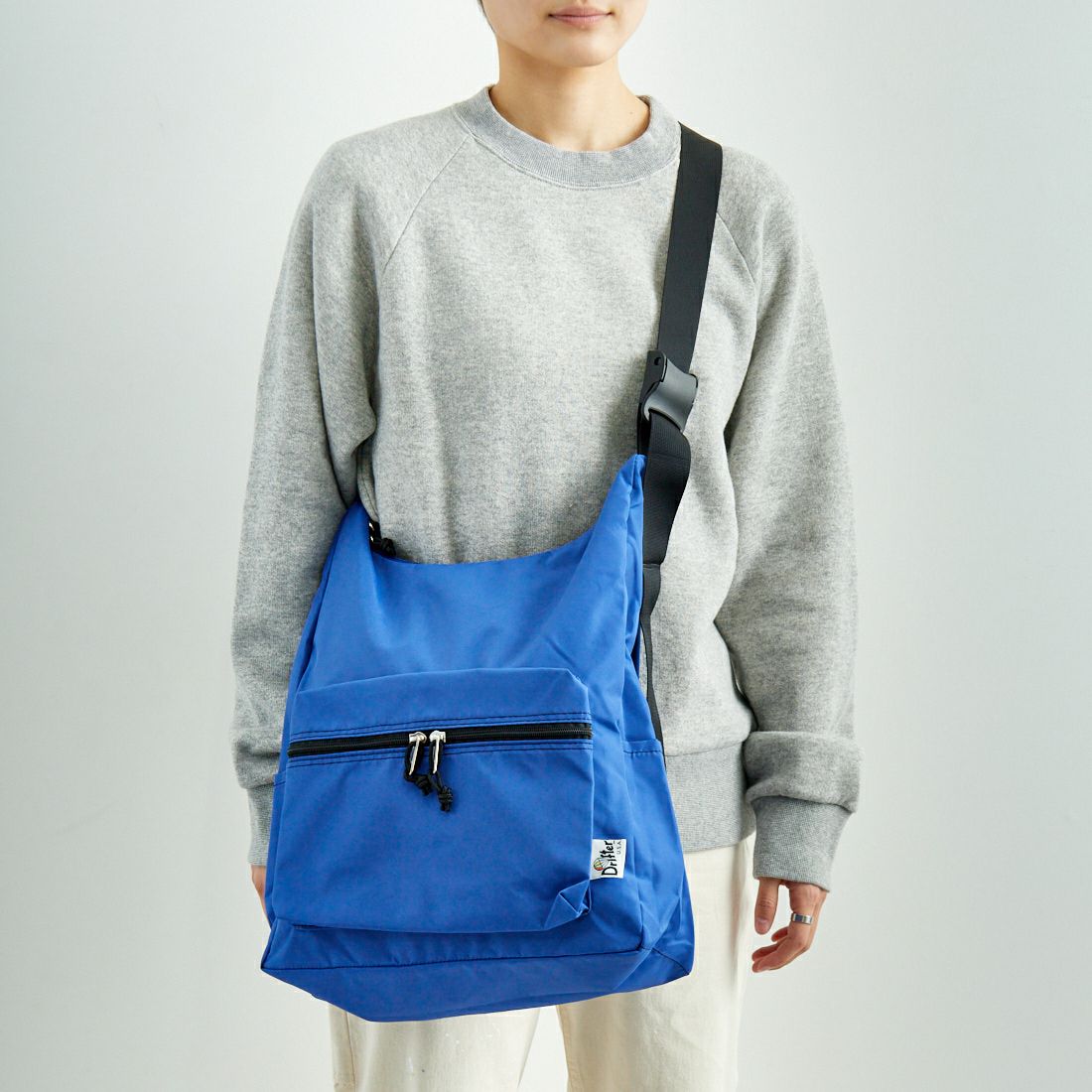 23 BLUE