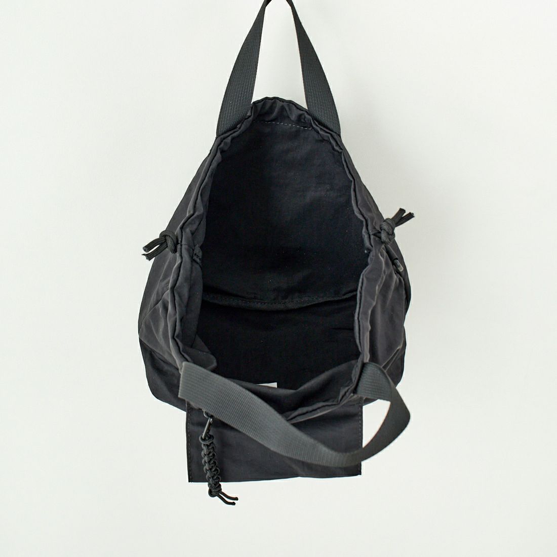 OUTDOOR PRODUCTS [アウトドアプロダクツ] ポケットドローストリングバッグ [BR-OUT-25SS012] BLACK