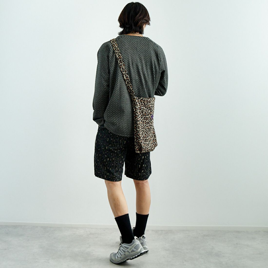 Needles [ニードルズ] Vネックカーディガン [QV347] B BLK/NAT &&モデル身長：179cm 着用サイズ：L&&