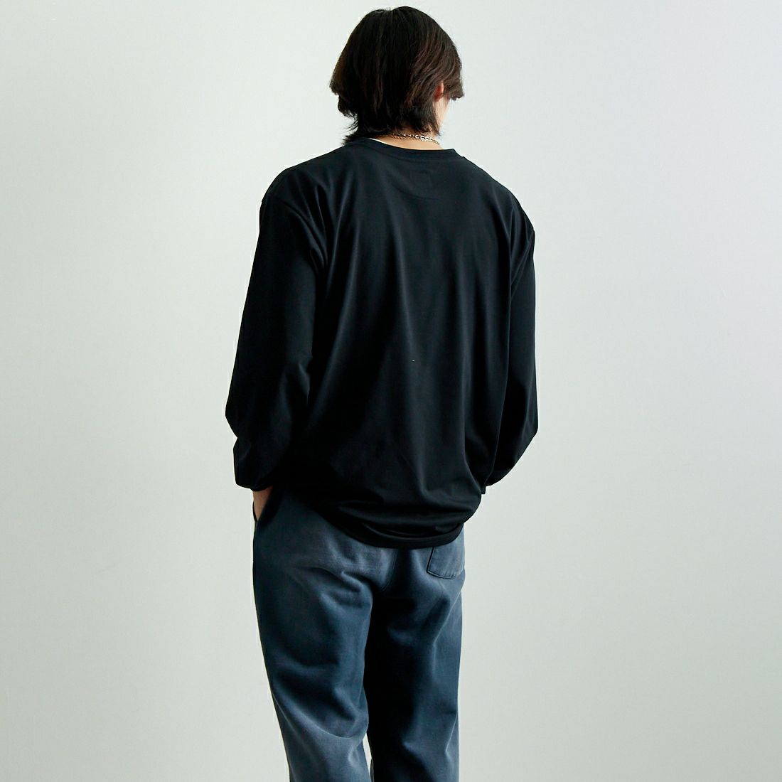 Needles [ニードルズ] ロングスリーブクルーネックTシャツ [QV361] C BLACK &&モデル身長：179cm 着用サイズ：L&&