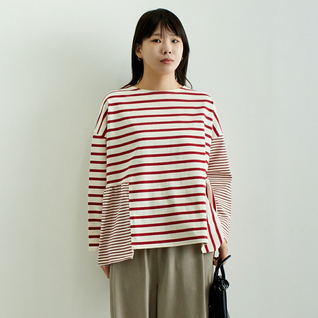50 RED&&モデル身長：167cm 着用サイズ：F&&