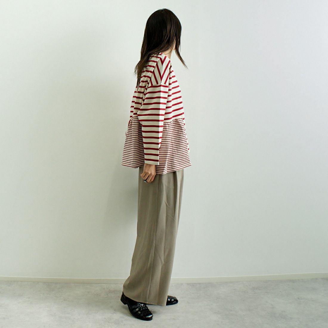 tumugu: [ツムグ] ピッチミックスボーダー プルオーバー [TC24411] 50 RED &&モデル身長：167cm 着用サイズ：F&&