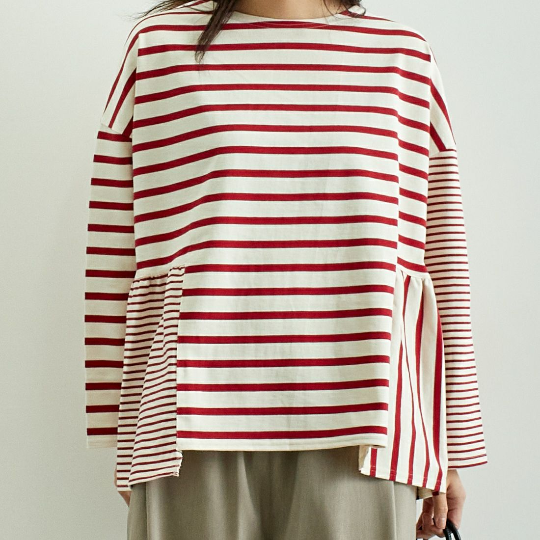 tumugu: [ツムグ] ピッチミックスボーダー プルオーバー [TC24411] 50 RED &&モデル身長：167cm 着用サイズ：F&&