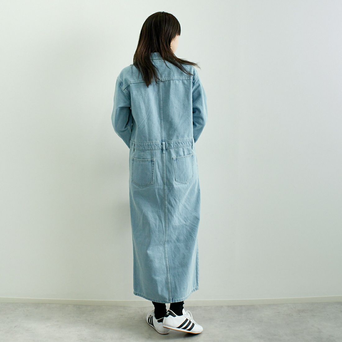 MICA&DEAL [マイカアンドディール] デニムワンピース [0125104024] L/BLUE &&モデル身長：167cm 着用サイズ：F&&
