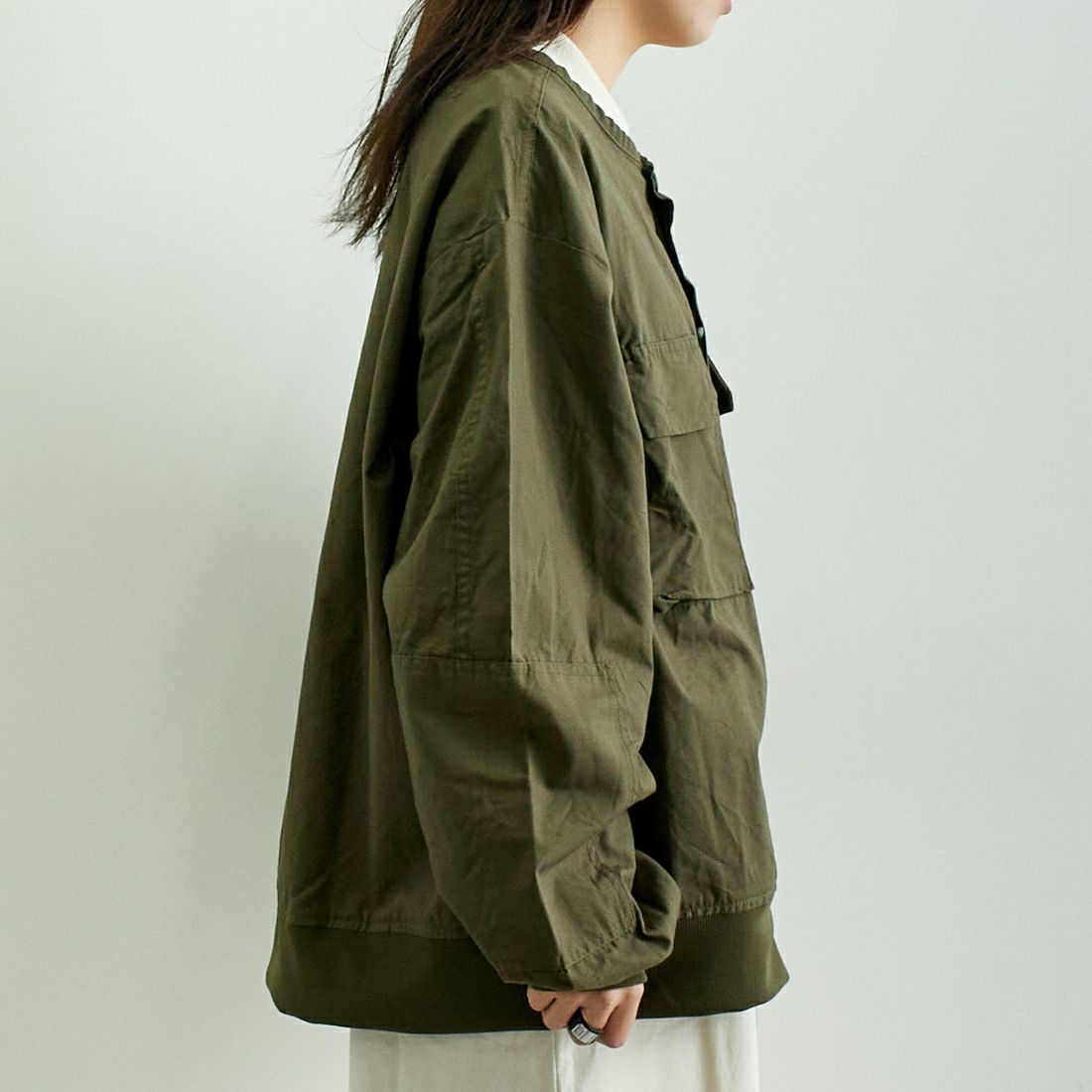 ODDMENT [オッドメント] タクティカルリップストップジャケット [TACTICAL-RIPSTOP-JKT] OLIVE &&モデル身長：167cm 着用サイズ：ONE SIZE&&