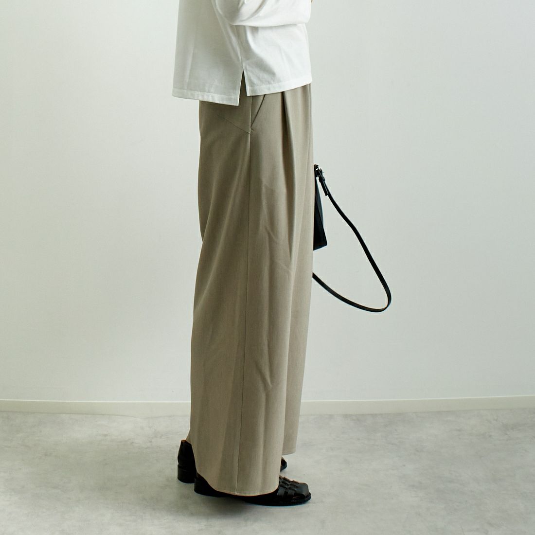 STELLA CIFFON [ステラシフォン] Worsfil ツイルワイドパンツ [ST3-25206A] 62 GRAIGE &&モデル身長：167cm 着用サイズ：36&&