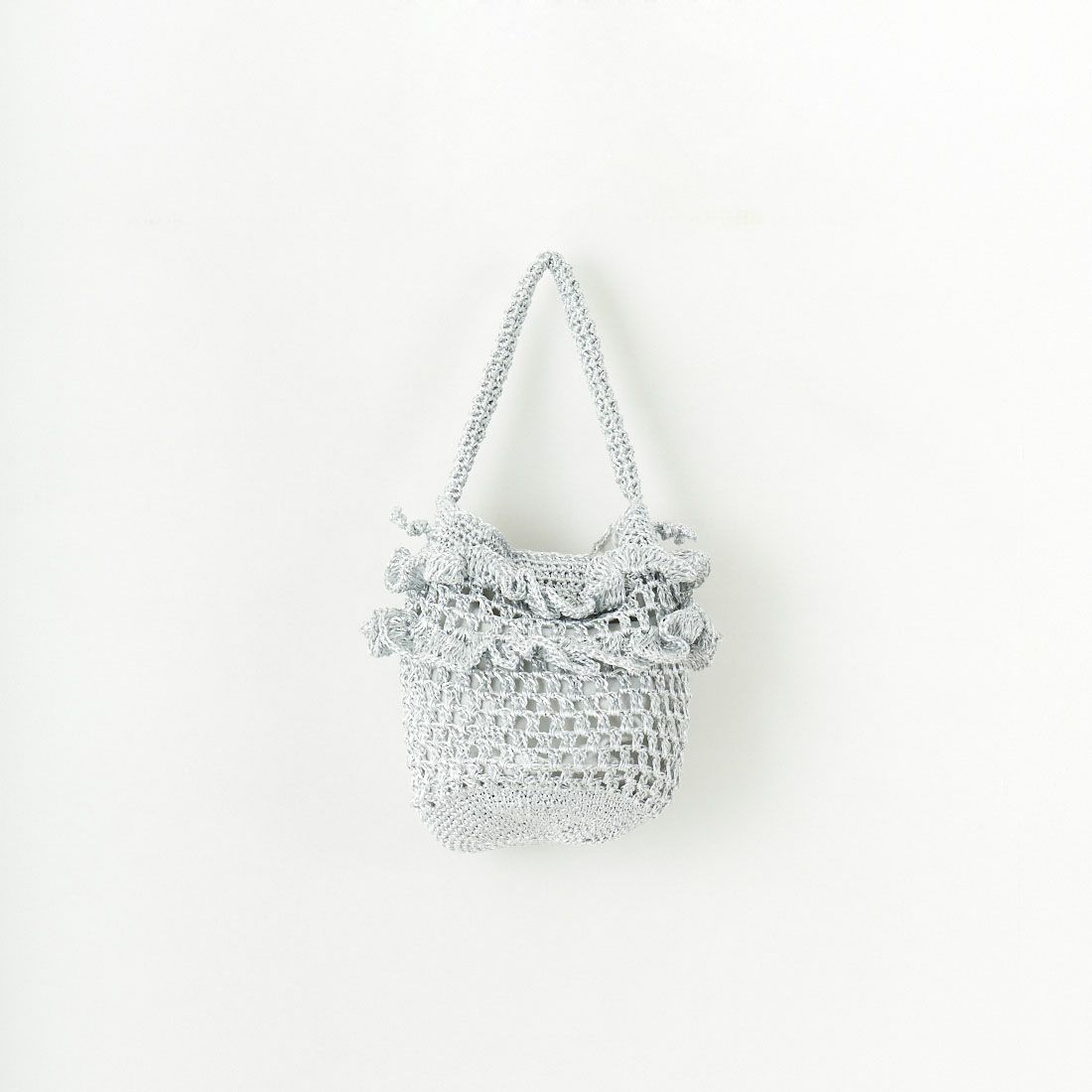 CACHELLIE [カシェリエ] メタリックフリルポーチ [C8632] SILVER