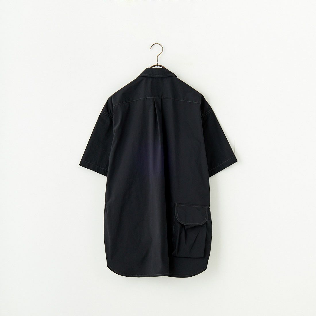 and wander [アンドワンダー] マルチポケットSSシャツ [5745183069] BLACK