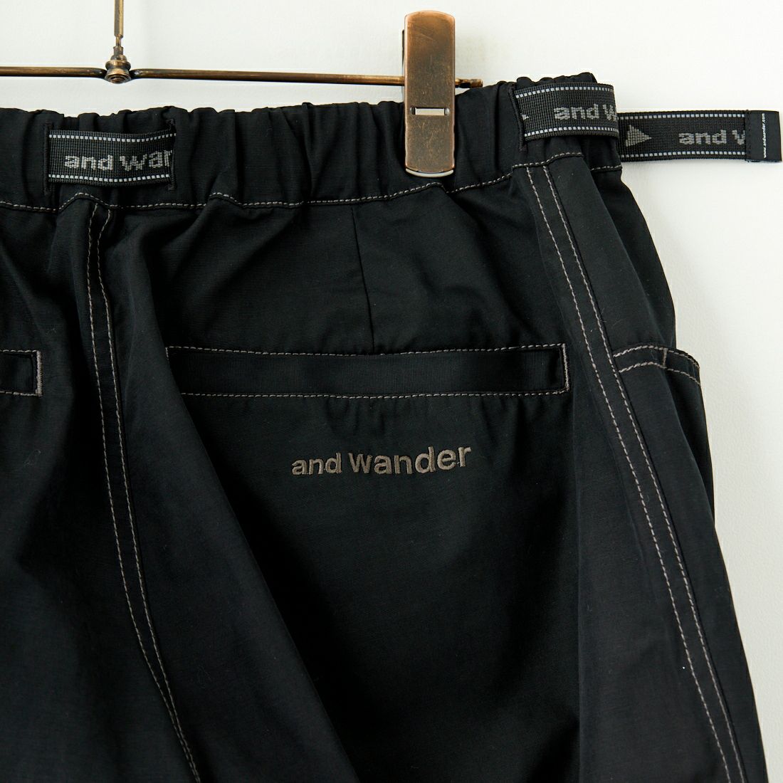 and wander [アンドワンダー] ハイカウントクロスワイドパンツ [5745182104] BLACK
