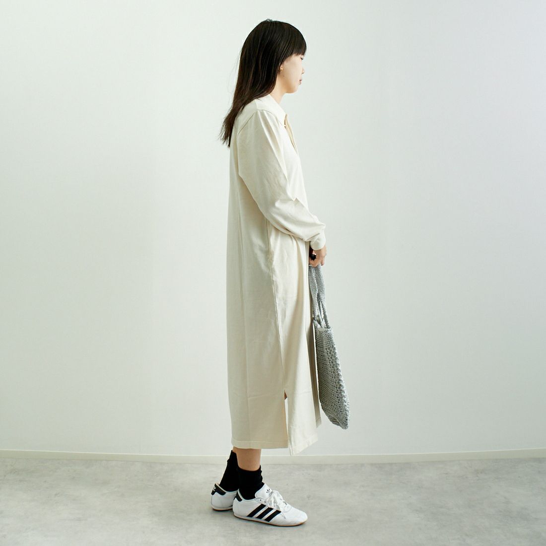 blurhms ROOTSTOCK [ブラームス ルーツストック] クラシック ラグビードレス [BROOTS25S002W] 01 D.IVORY &&モデル身長：167cm 着用サイズ：0&&