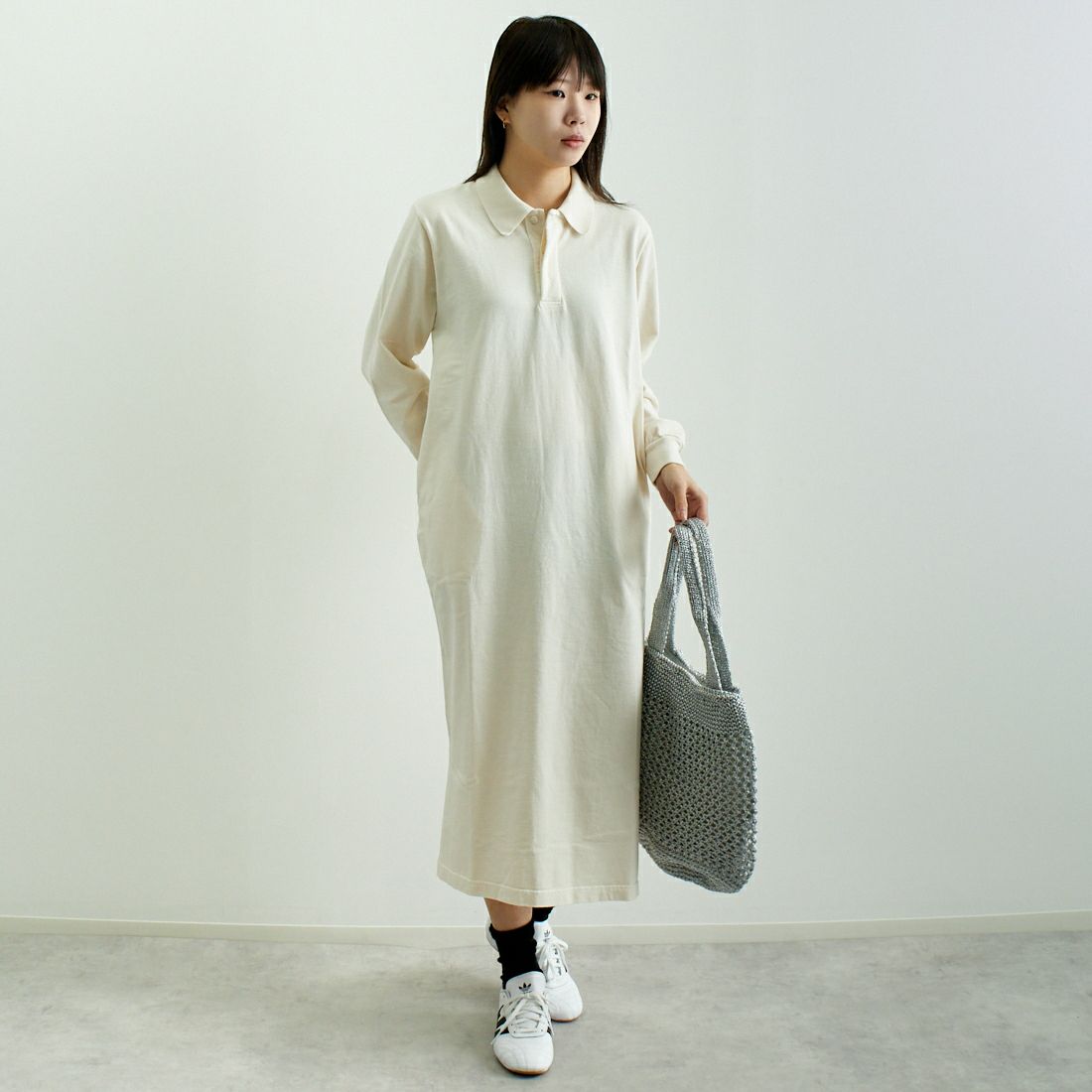 blurhms ROOTSTOCK [ブラームス ルーツストック] クラシック ラグビードレス [BROOTS25S002W] 01 D.IVORY &&モデル身長：167cm 着用サイズ：0&&