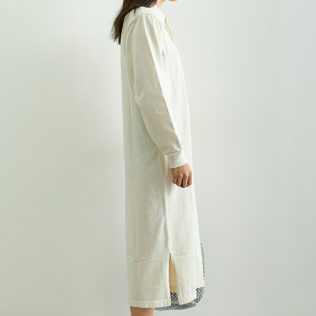 blurhms ROOTSTOCK [ブラームス ルーツストック] クラシック ラグビードレス [BROOTS25S002W] 01 D.IVORY &&モデル身長：167cm 着用サイズ：0&&