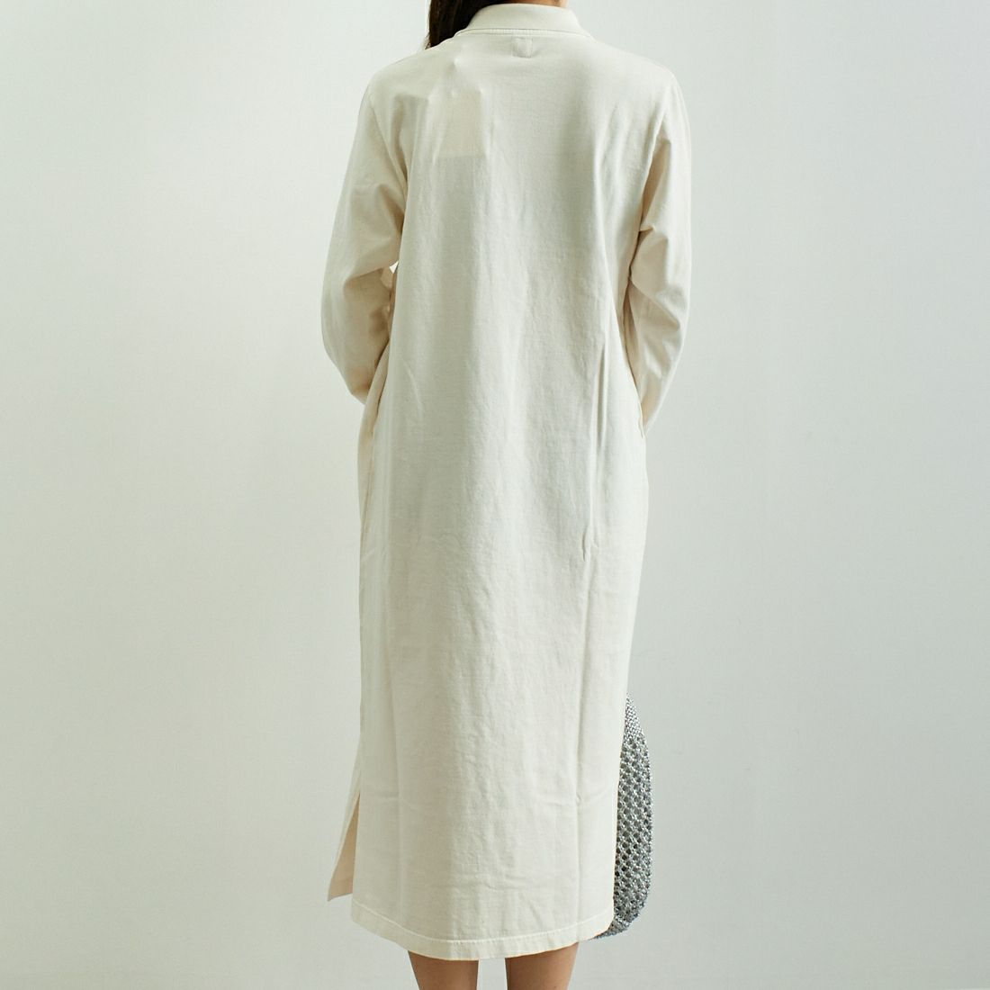 blurhms ROOTSTOCK [ブラームス ルーツストック] クラシック ラグビードレス [BROOTS25S002W] 01 D.IVORY &&モデル身長：167cm 着用サイズ：0&&