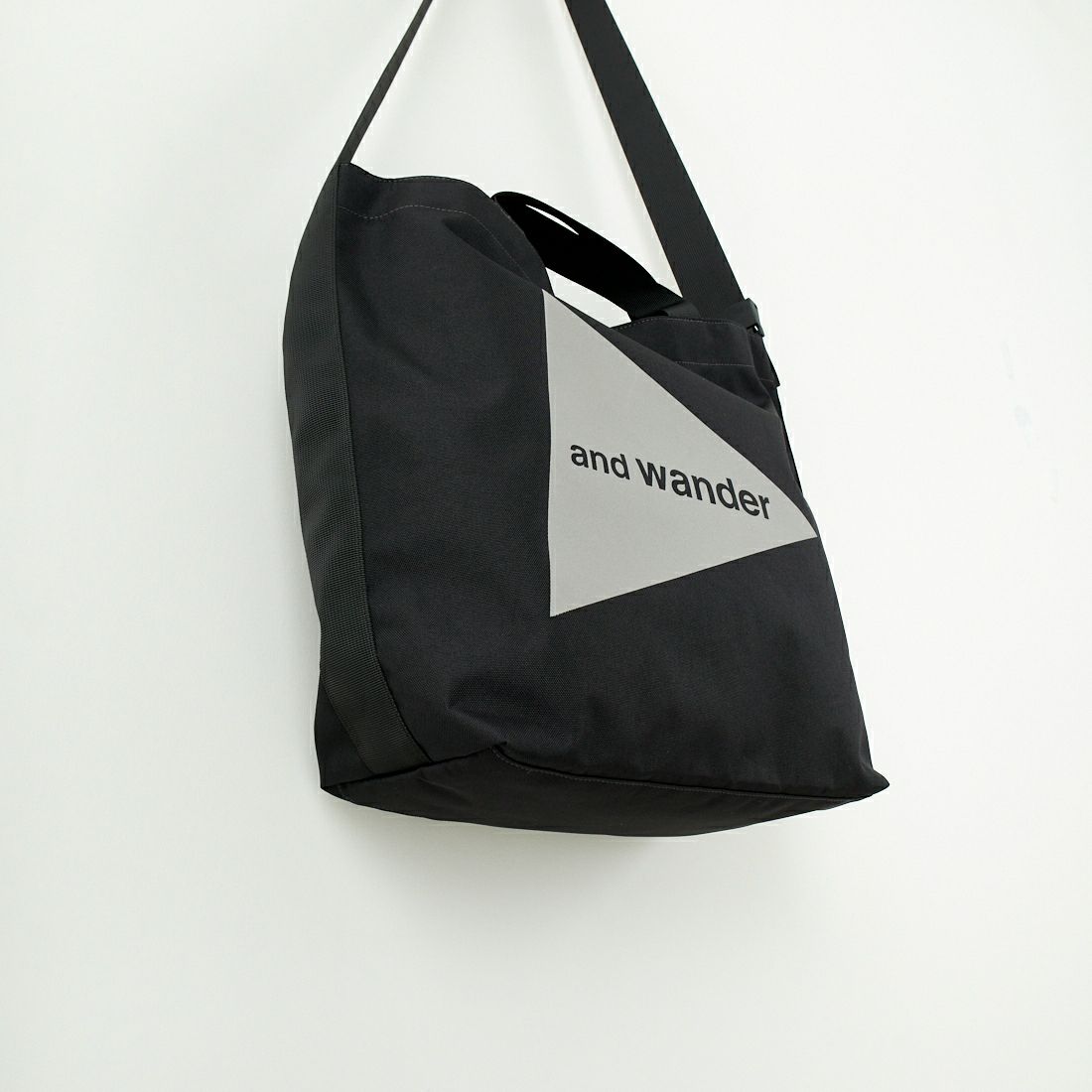 and wander [アンドワンダー] リサイクルオックストートバッグ [5745985232] BLACK