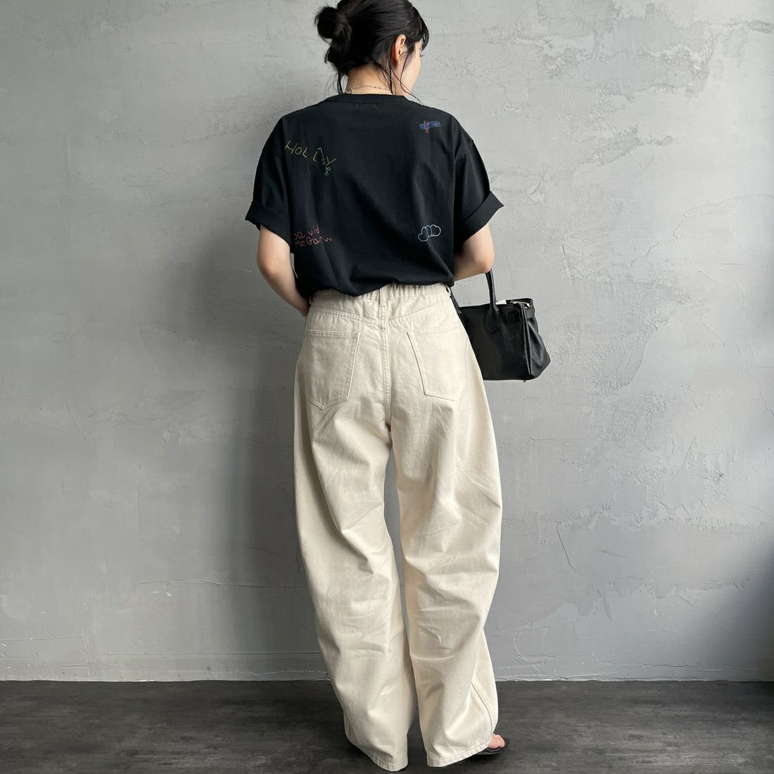 Noir Fabrik [ヌワールファブリック] カーブイージーデニムパンツ [NF-251-008] KINARI &&モデル身長：160cm 着用サイズ：M&&