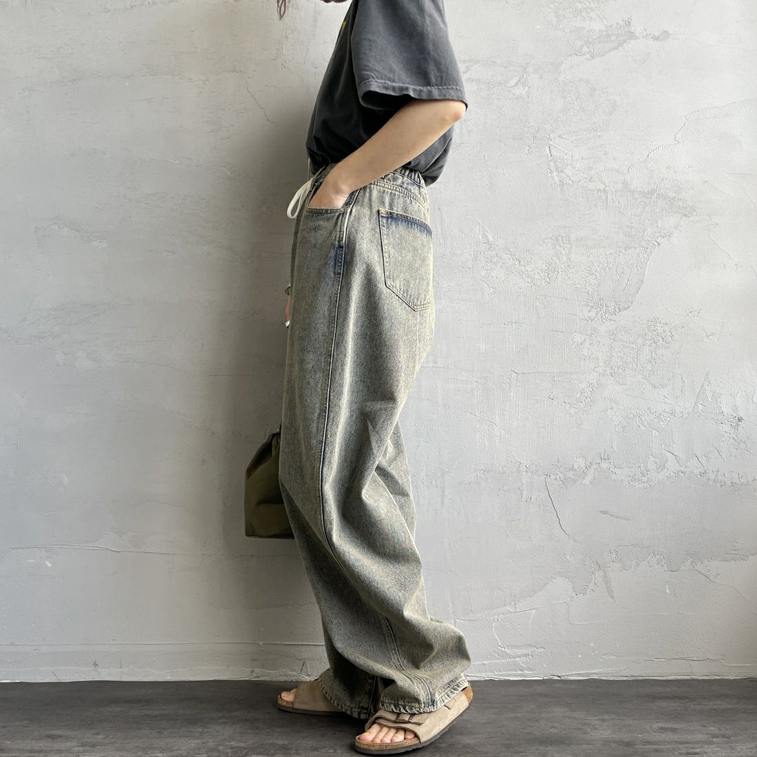 Noir Fabrik [ヌワールファブリック] カーブイージーデニムパンツ [NF-251-008] T.ACID BLU &&モデル身長：158cm 着用サイズ：M&&