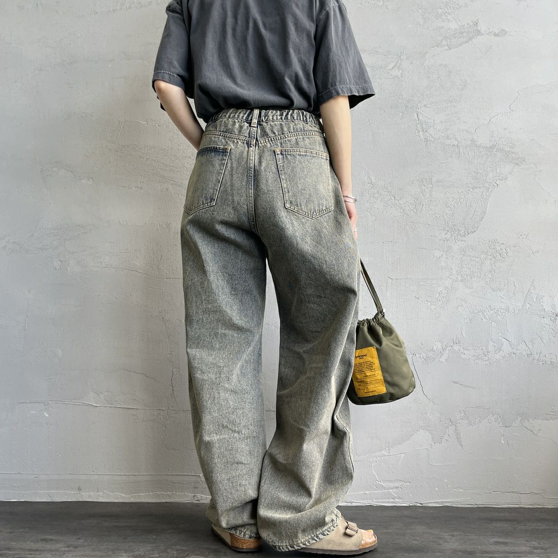 Noir Fabrik [ヌワールファブリック] カーブイージーデニムパンツ [NF-251-008] T.ACID BLU &&モデル身長：158cm 着用サイズ：M&&