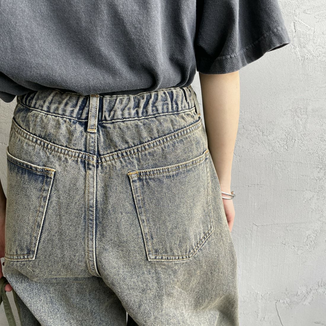 Noir Fabrik [ヌワールファブリック] カーブイージーデニムパンツ [NF-251-008] T.ACID BLU &&モデル身長：158cm 着用サイズ：M&&