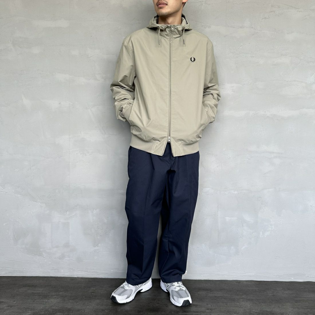 FRED PERRY [フレッドペリー] フード付き ナイロンブレンサムジャケット [J9040] U54 WARM G &&モデル身長：168cm 着用サイズ：M&&