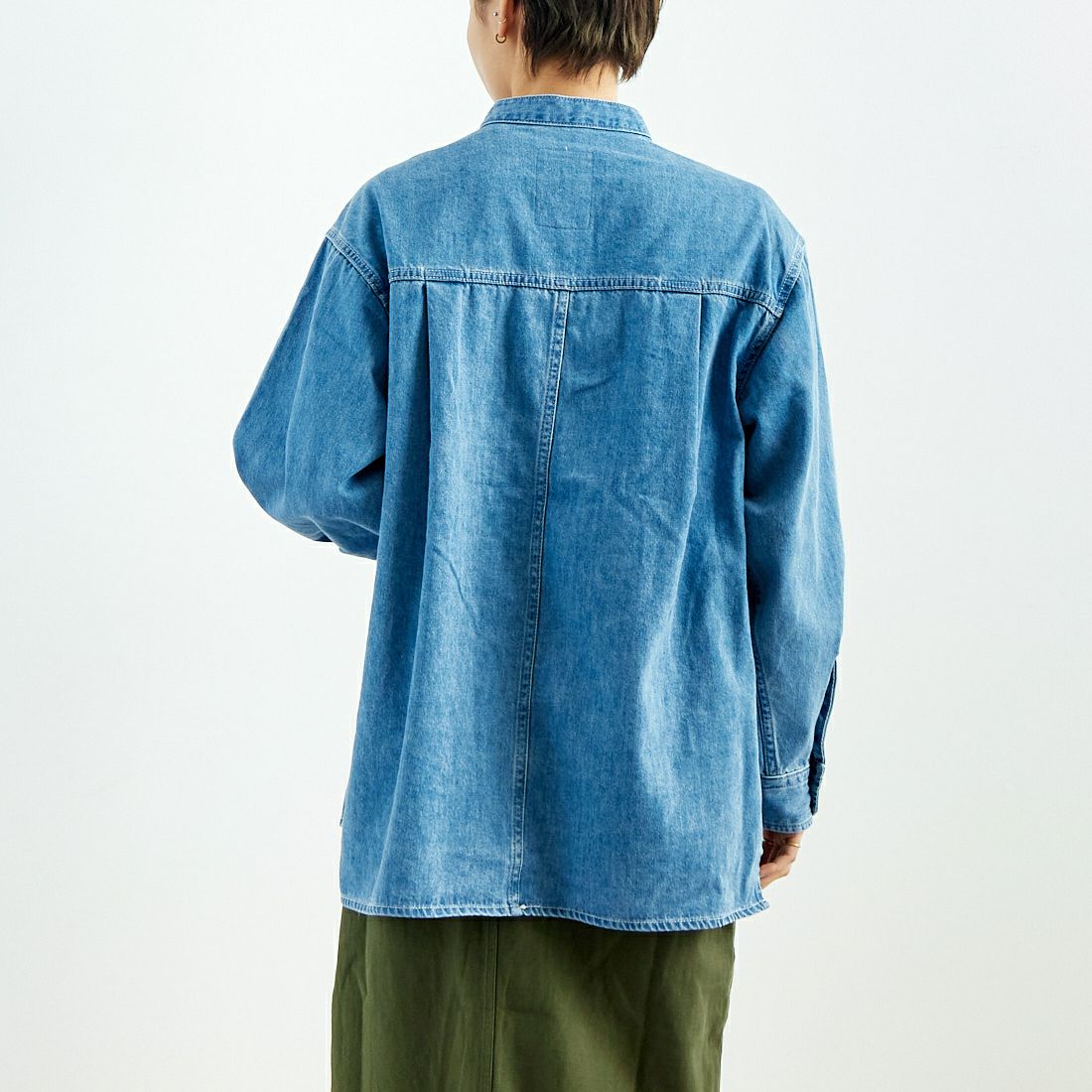 KHA:KI [カーキ] サイドスリットデニムジャケット [MIL25HJK3234] LT.INDIGO &&モデル身長：160cm 着用サイズ：1&&