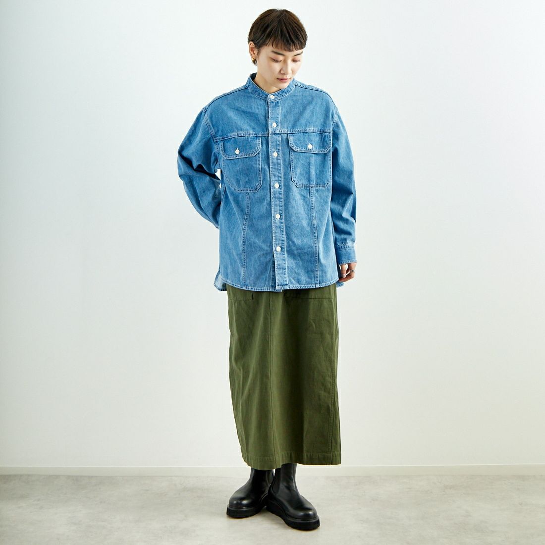 KHA:KI [カーキ] サイドスリットデニムジャケット [MIL25HJK3234] LT.INDIGO &&モデル身長：160cm 着用サイズ：1&&