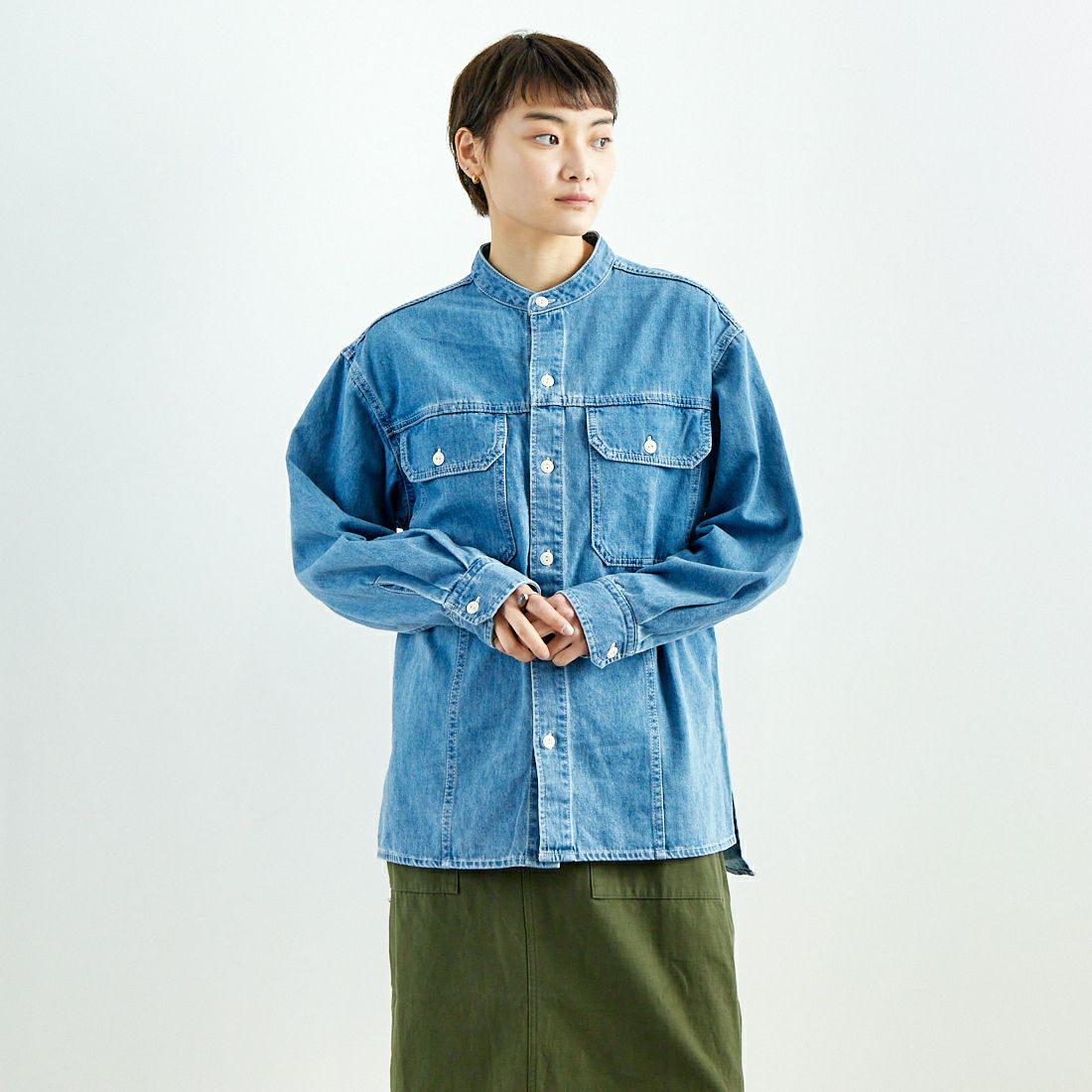 KHA:KI [カーキ] サイドスリットデニムジャケット [MIL25HJK3234] LT.INDIGO &&モデル身長：160cm 着用サイズ：1&&