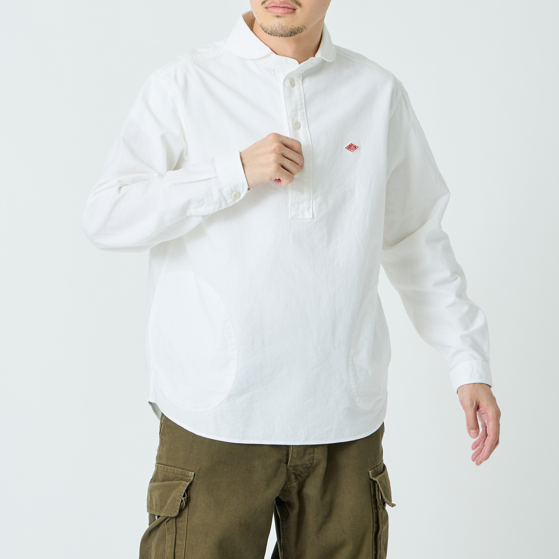 DANTON [ダントン] オックスフォード ラウンドカラーシャツ [DT-B0282SOX] WHITE &&モデル身長：168cm 着用サイズ：38&&