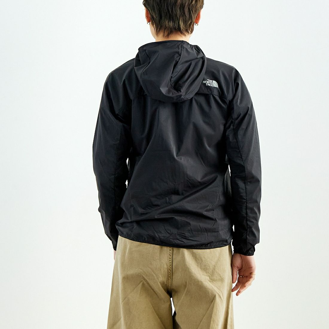 THE NORTH FACE [ザ ノースフェイス] スワローテイルベントフーディ [NPW22280] K &&モデル身長：160cm 着用サイズ：M&&
