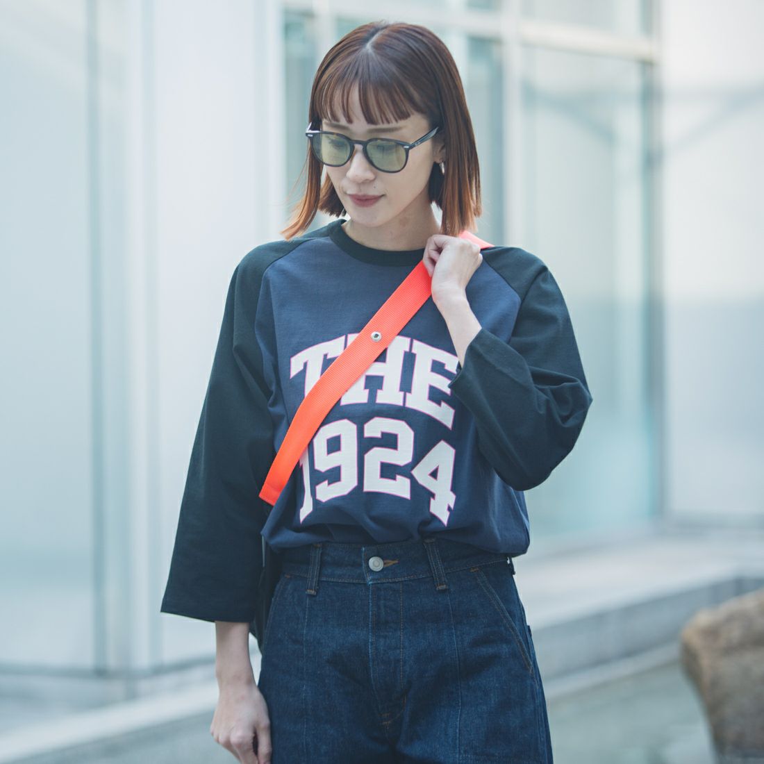 UNIVERSAL OVERALL [ユニバーサルオーバーオール] 別注 ラグランプリント7SLTシャツ THE1924 [U2512210IN-JF] NVY/BLK &&モデル身長：167cm 着用サイズ：F&&