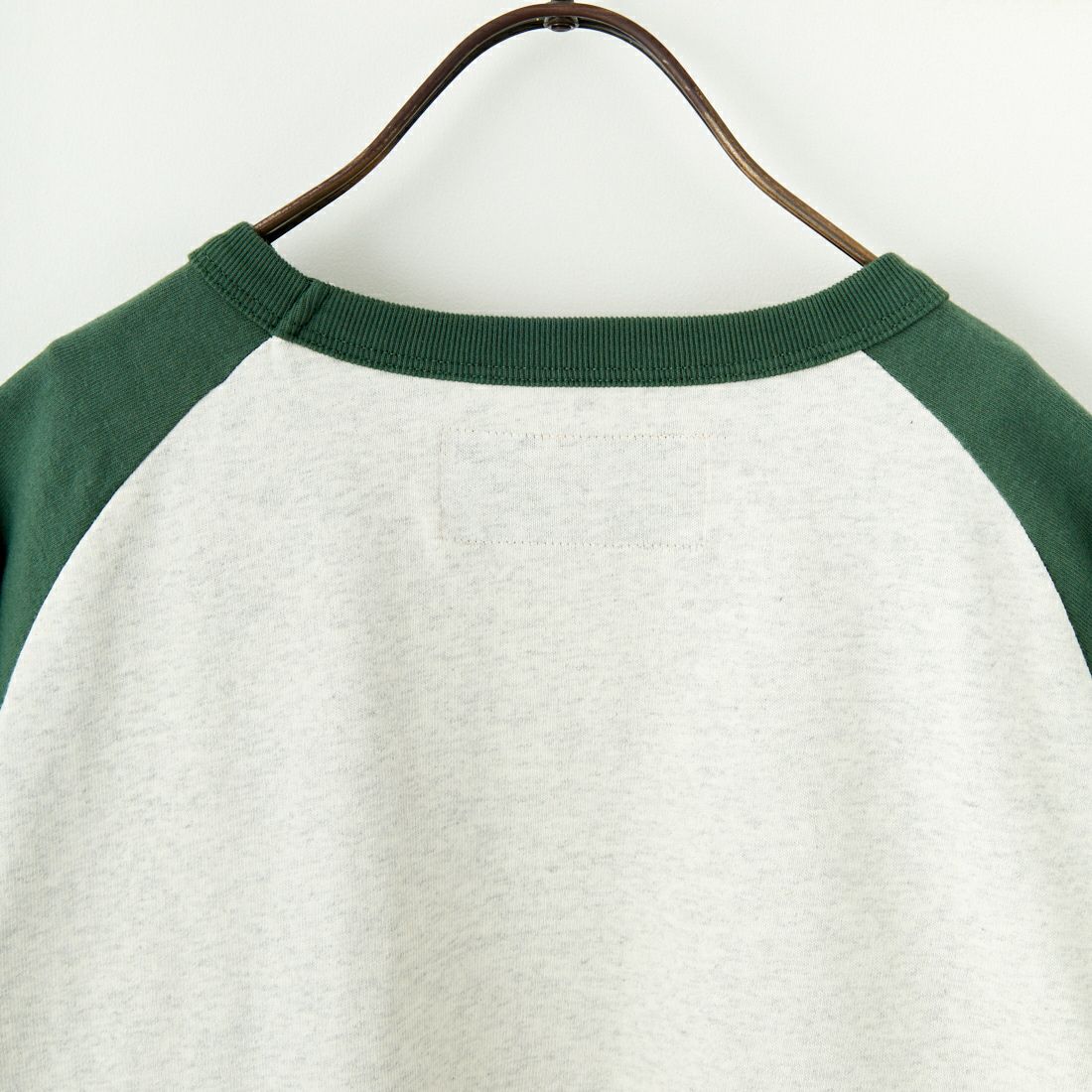 UNIVERSAL OVERALL [ユニバーサルオーバーオール] 別注 ラグランプリント7SLTシャツ SoneCarver [U2512210IN-JF] OAT/GRN