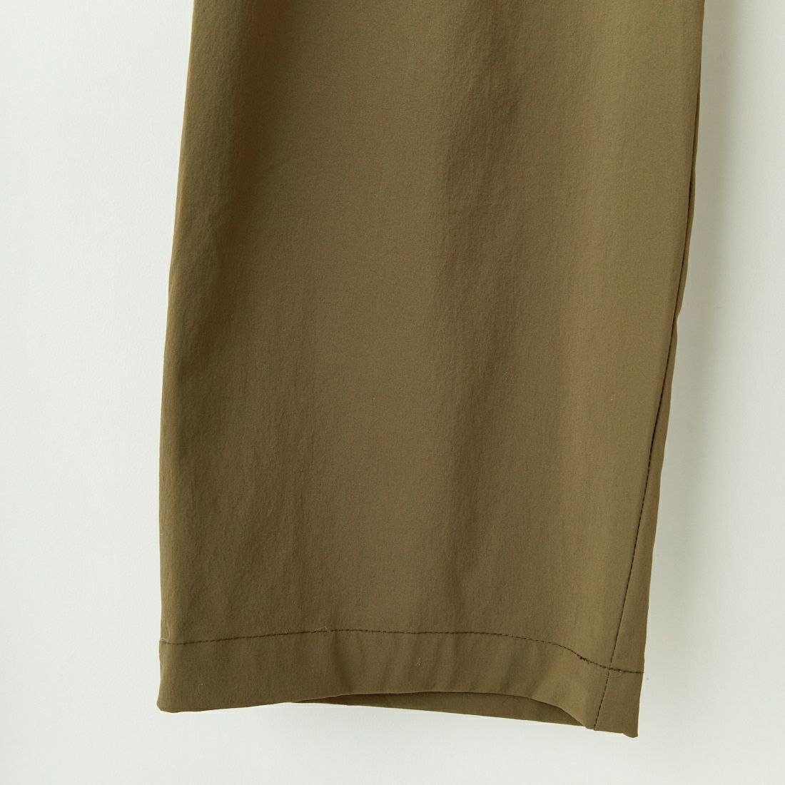 UNIVERSAL OVERALL [ユニバーサルオーバーオール] 別注 ストレッチナイロンイージーパンツ [U2513606IN-JF] OLIVE