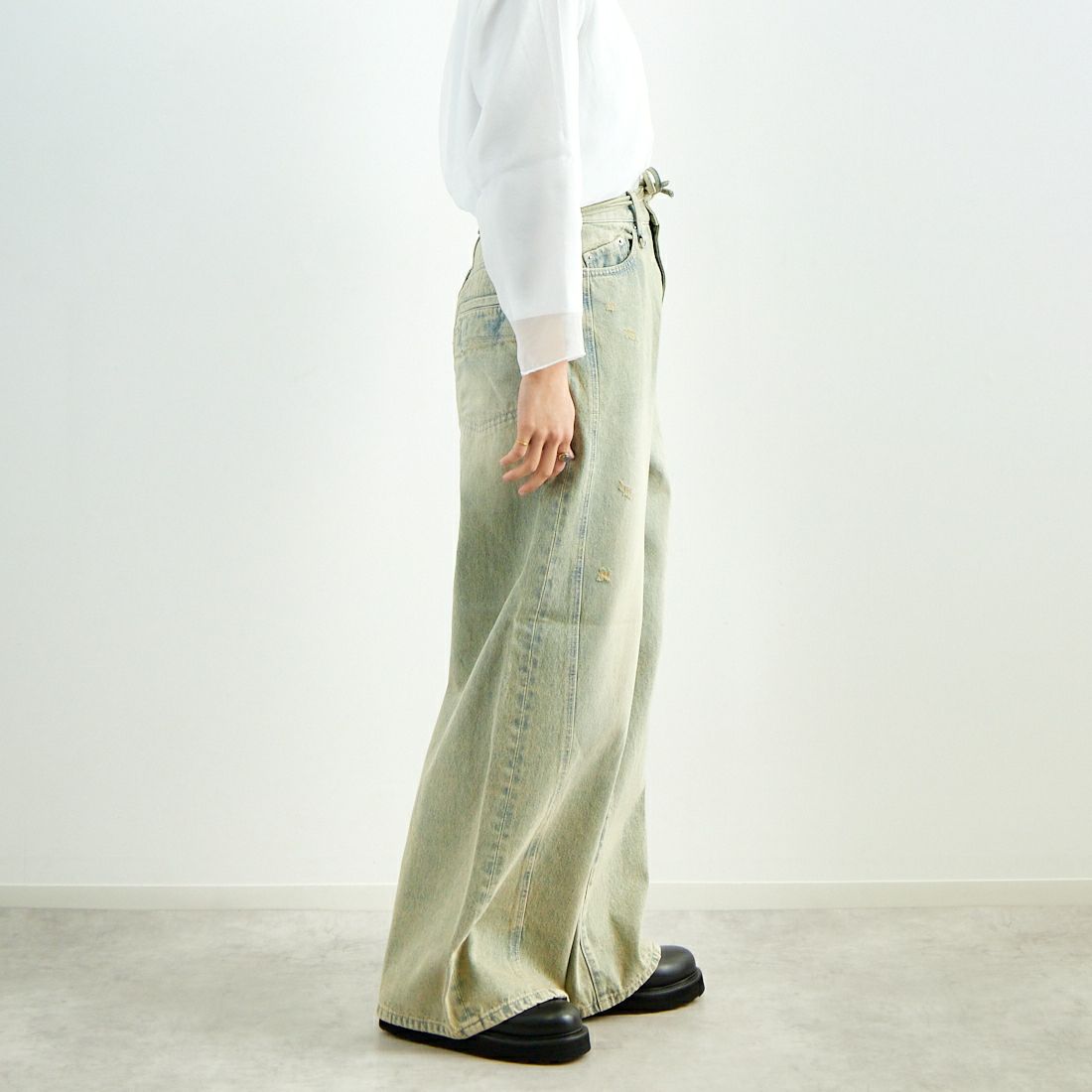 MAISON SPECIAL [メゾンスペシャル] カラーデニムパンツ [21251465204] BLU &&モデル身長：160cm 着用サイズ：38&&