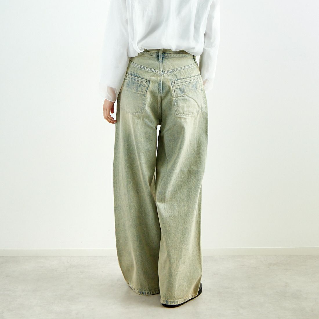 MAISON SPECIAL [メゾンスペシャル] カラーデニムパンツ [21251465204] BLU &&モデル身長：160cm 着用サイズ：38&&