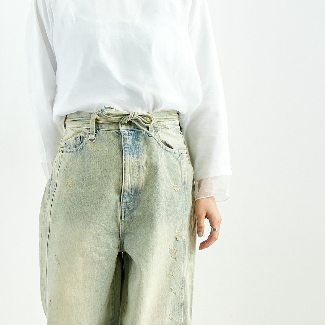 MAISON SPECIAL [メゾンスペシャル] カラーデニムパンツ [21251465204] BLU &&モデル身長：160cm 着用サイズ：38&&