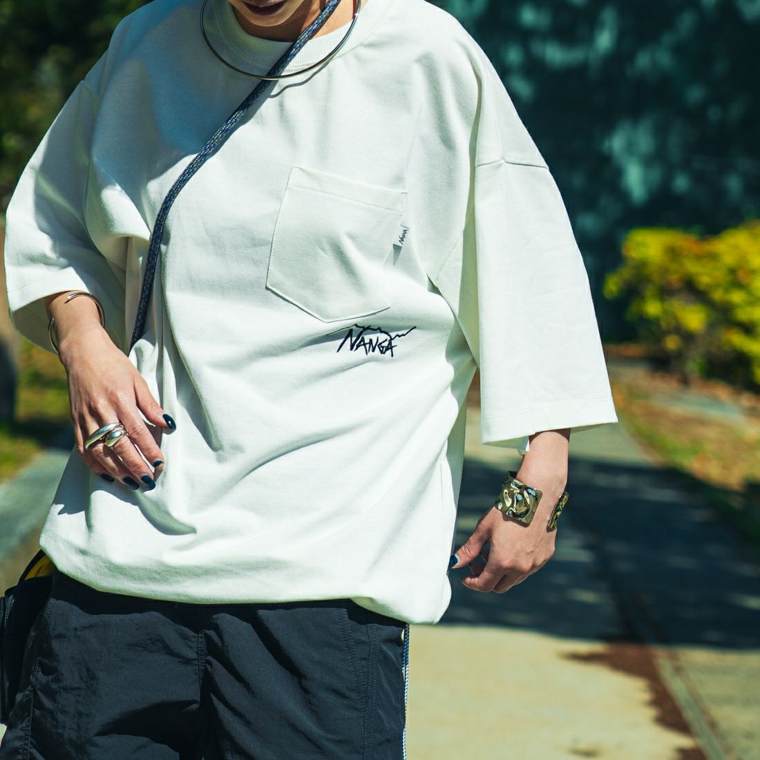 JEANSFACTORY × NANGA [ジーンズファクトリー × ナンガ] 別注 ルーズフィット ドローコードポケットTシャツ [NW25SS-JF5]
