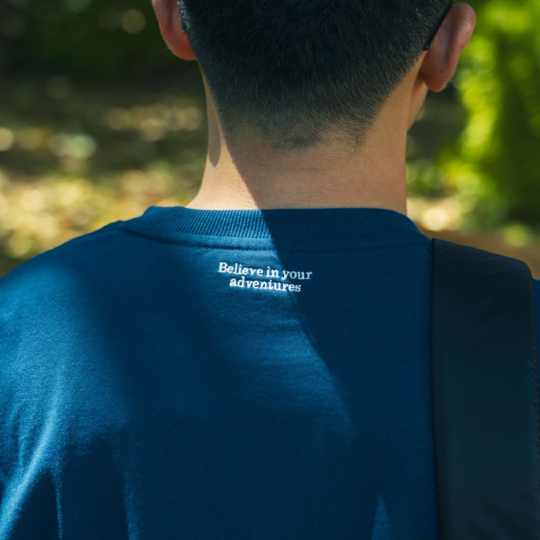 JEANSFACTORY × NANGA [ジーンズファクトリー × ナンガ] 別注 ワンポイントロゴ刺繍 ルーズフィットドローコードTシャツ [NW25SS-JF4] NAVY