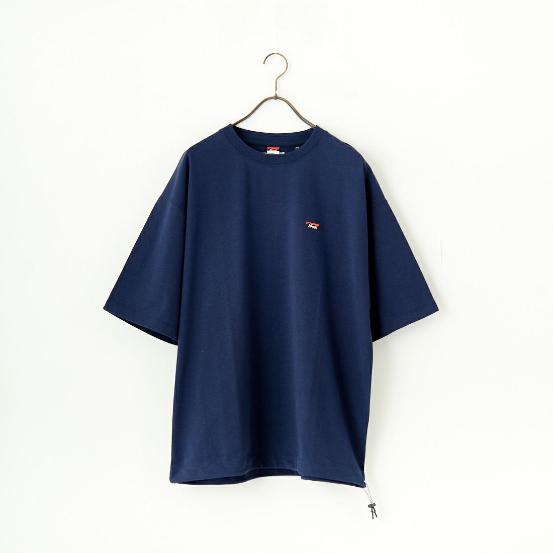 JEANSFACTORY × NANGA [ジーンズファクトリー × ナンガ] 別注 ワンポイントロゴ刺繍 ルーズフィットドローコードTシャツ [NW25SS-JF4] NAVY