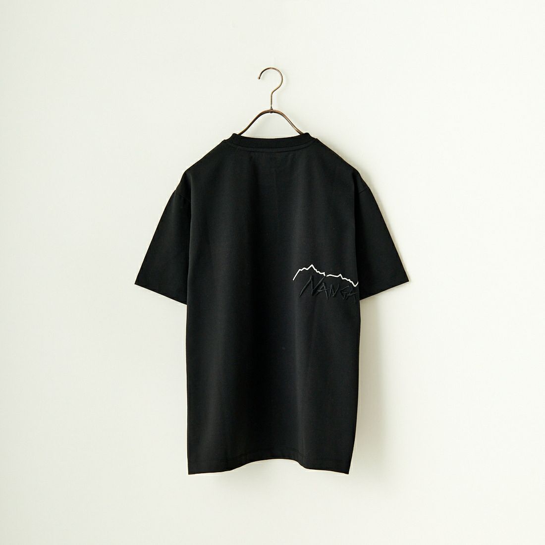 JEANSFACTORY × NANGA [ジーンズファクトリー × ナンガ] 別注 ブランドロゴ刺繍 ショートスリーブTシャツ [NW25SS-JF3] BLACK