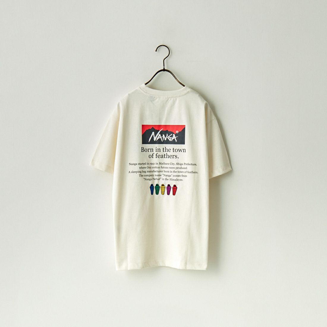 JEANSFACTORY × NANGA [ジーンズファクトリー × ナンガ] 別注 ヒストリーロゴ バックプリントTシャツ [NW25SS-JF2] WHITE