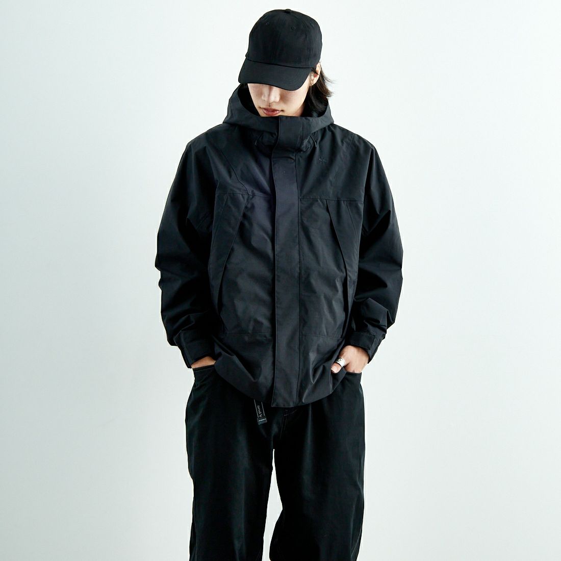 Goldwin [ゴールドウィン] パーテックス アンリミテッドツーレイヤージャケット [GL25142] BK &&モデル身長：179cm 着用サイズ：3&&