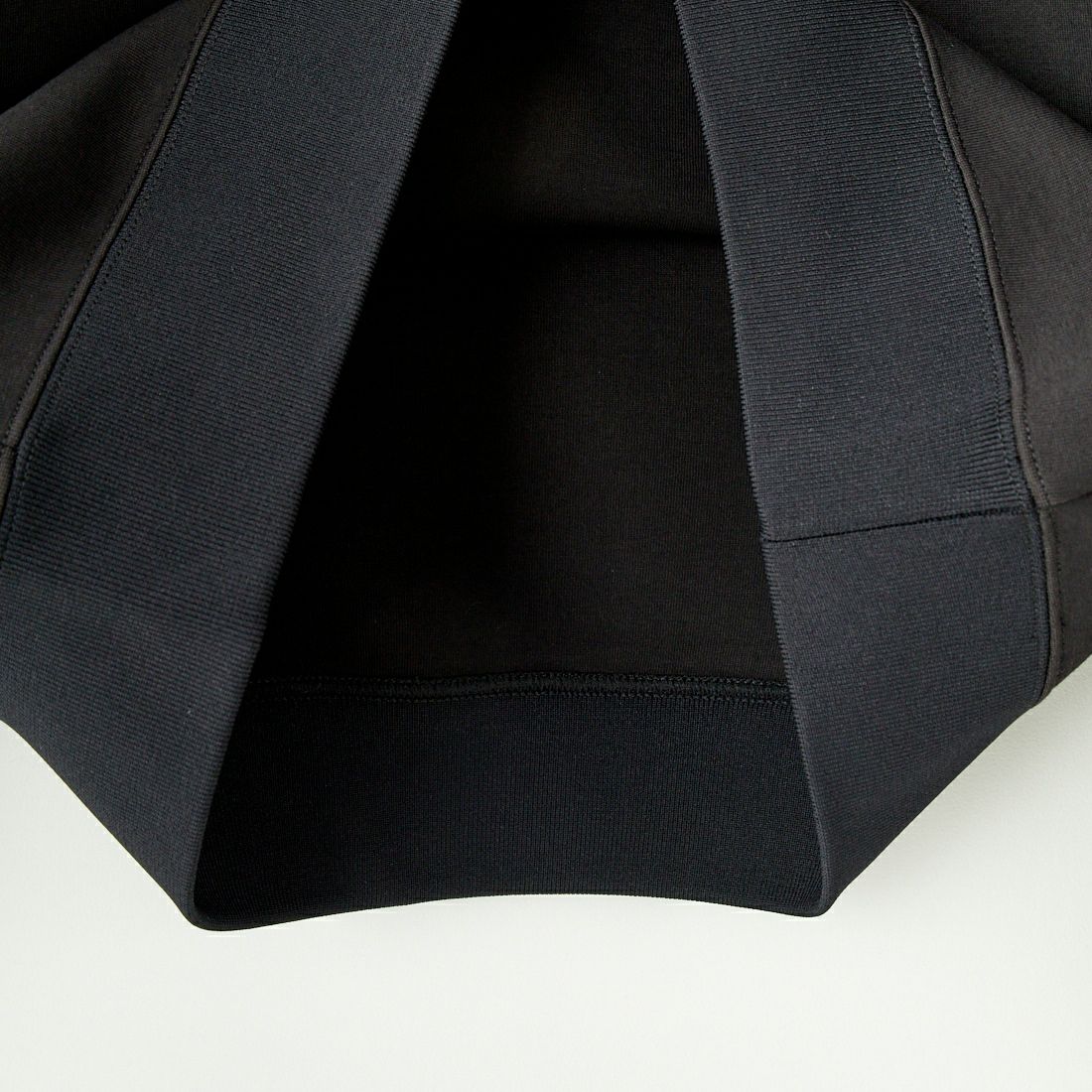 MACKAGE [マッカージュ] JULIAN クルーネックスウェット [10651701] BLACK