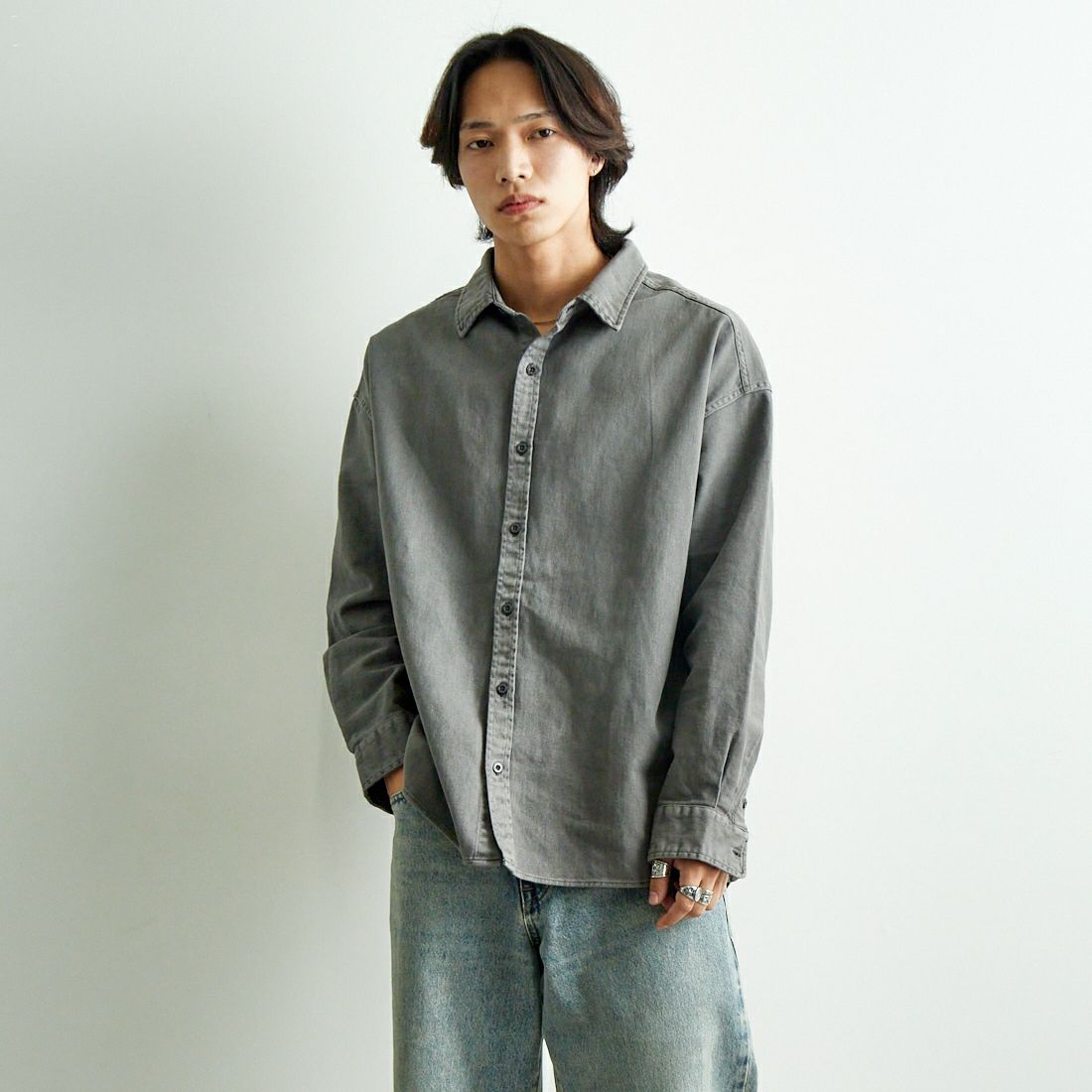 HELLO CALIF [ハローカリフ] ピグメントツイルシャツ [TH-3887] SMOKE &&モデル身長：179cm 着用サイズ：M&&