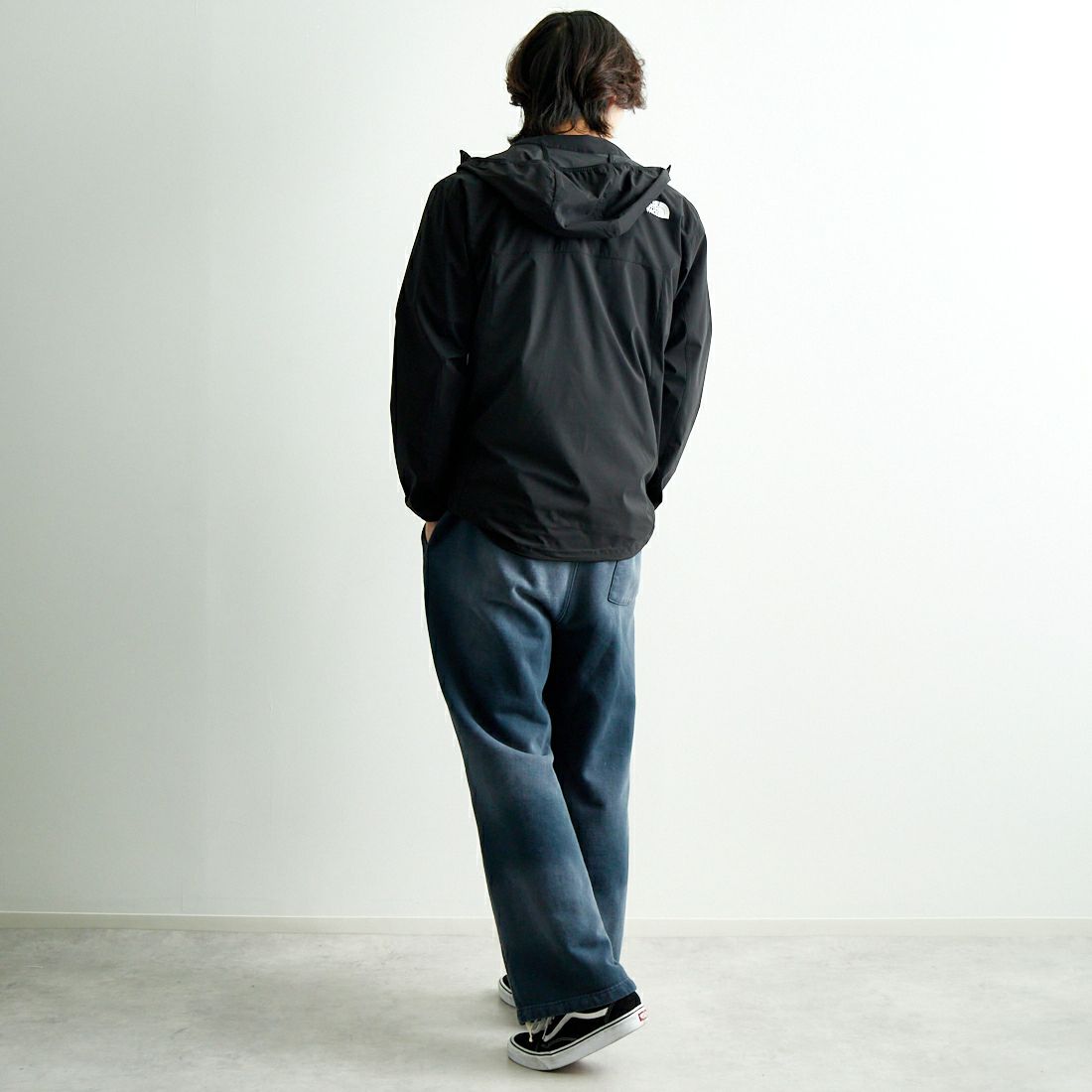 THE NORTH FACE [ザ ノースフェイス] ESエニータイムウィンドフーディ [NP72385] K &&モデル身長：179cm 着用サイズ：M&&
