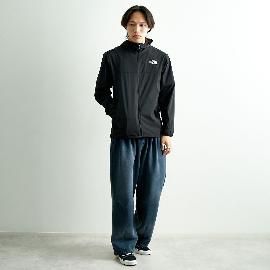 THE NORTH FACE [ザ ノースフェイス] ESエニータイムウィンドフーディ [NP72385] K &&モデル身長：179cm 着用サイズ：M&&