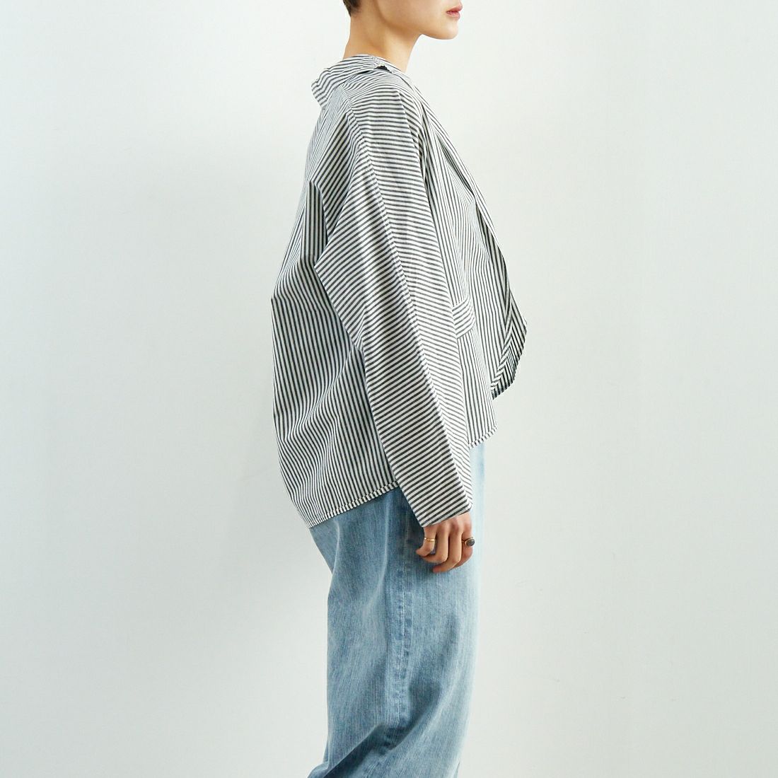 TICCA [ティッカ] コットンハーブシャツジャケット [TBES-024] BLK STRIPE &&モデル身長：160cm 着用サイズ：F&&