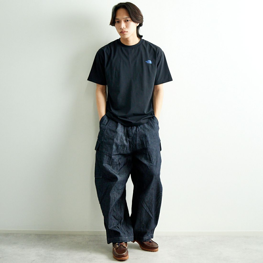 THE NORTH FACE [ザ ノースフェイス] ショートスリーブ ES66ロゴワイドTシャツ [NT32597] K &&モデル身長：179cm 着用サイズ：M&&