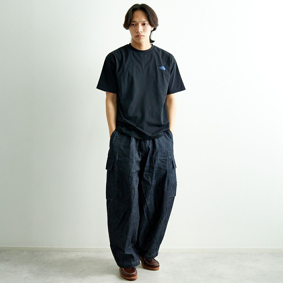 THE NORTH FACE [ザ ノースフェイス] ショートスリーブ ES66ロゴワイドTシャツ [NT32597] K &&モデル身長：179cm 着用サイズ：M&&