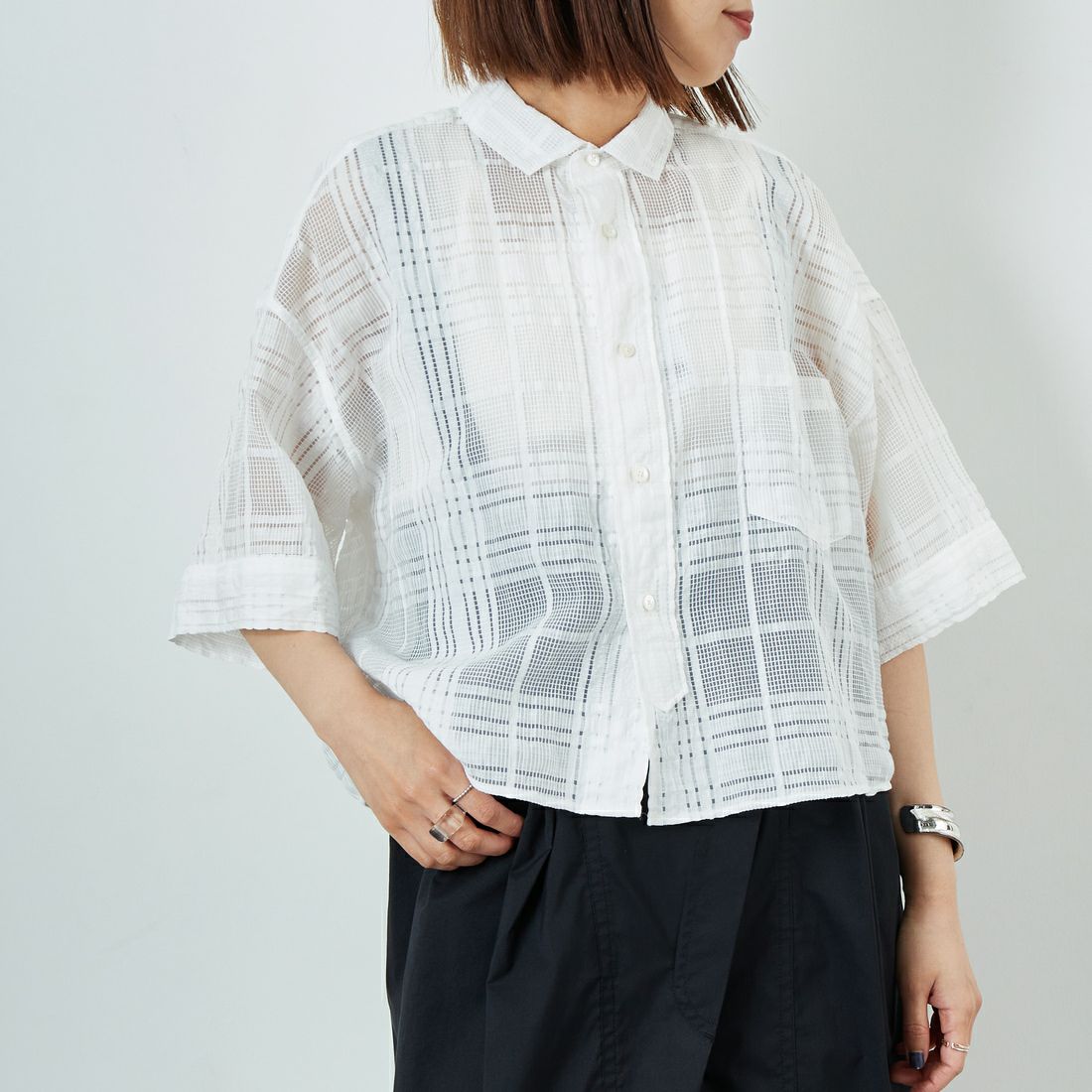TICCA [ティッカ] レースチェックジャガード半袖シャツ [TBES-091] WHITE &&モデル身長：160cm 着用サイズ：F&&