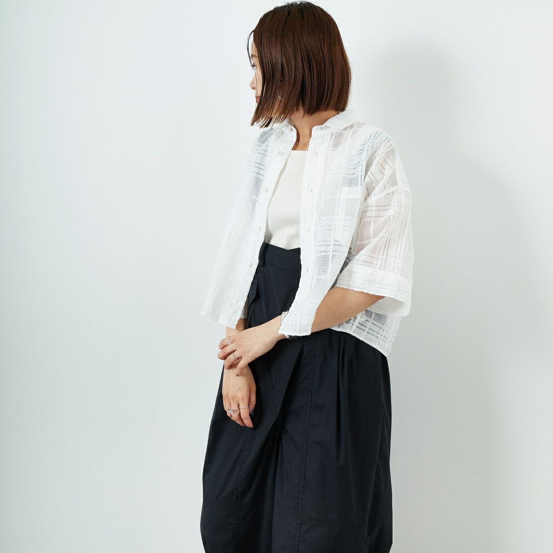 TICCA [ティッカ] レースチェックジャガード半袖シャツ [TBES-091] WHITE &&モデル身長：160cm 着用サイズ：F&&
