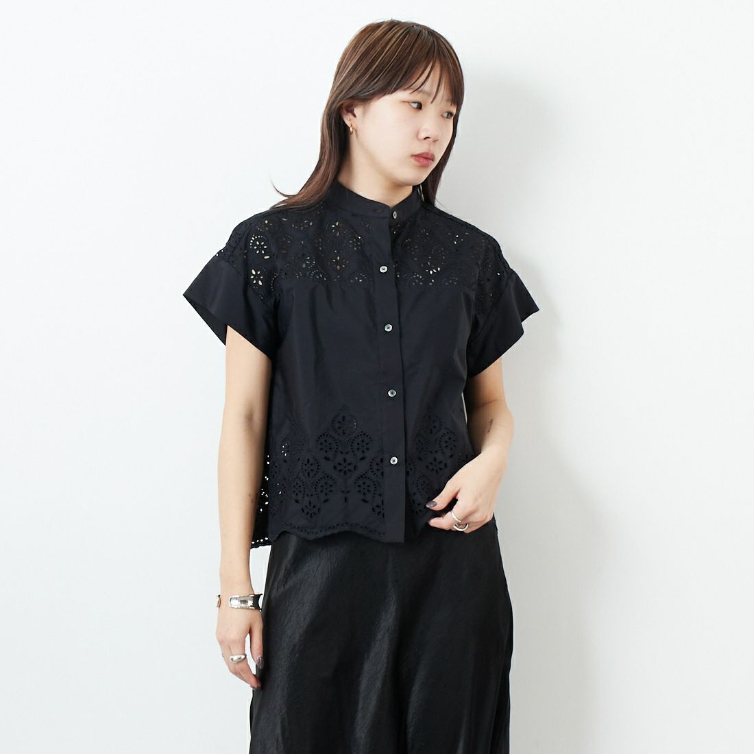 TICCA [ティッカ] レースフレンチシャツ [TBES-101] BLACK &&モデル身長：167cm 着用サイズ：F&&